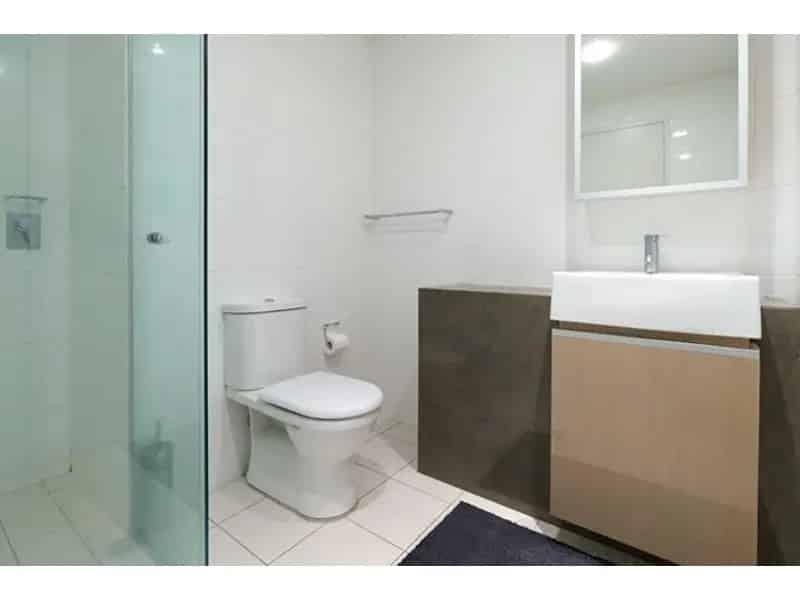 Split Level Ultra Modern One Bedroom In A Fantastic Potts Point Location