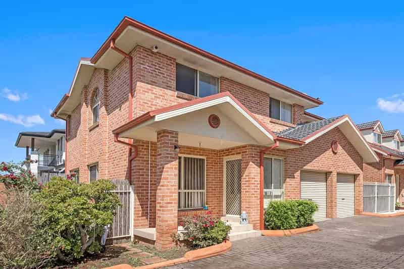 SOLD BY -  BINH HUYNH  0416 96 96 96