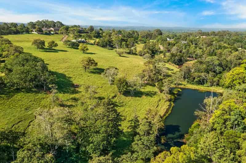 Dual Occupancy | 12.6 Acres | Live in one & Rent the other!