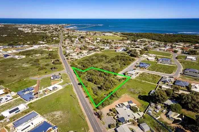 Land For Sale in Port Denison, Western Australia