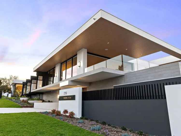 House For Sale in City of Melville, Western Australia