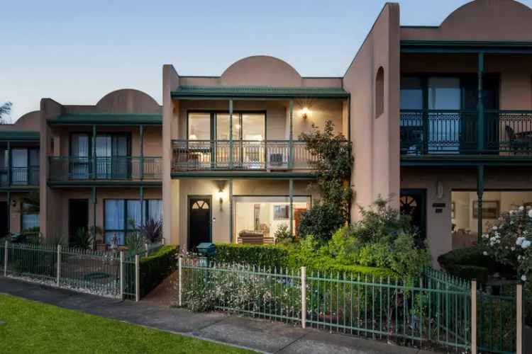 House For Sale in Melbourne, Victoria