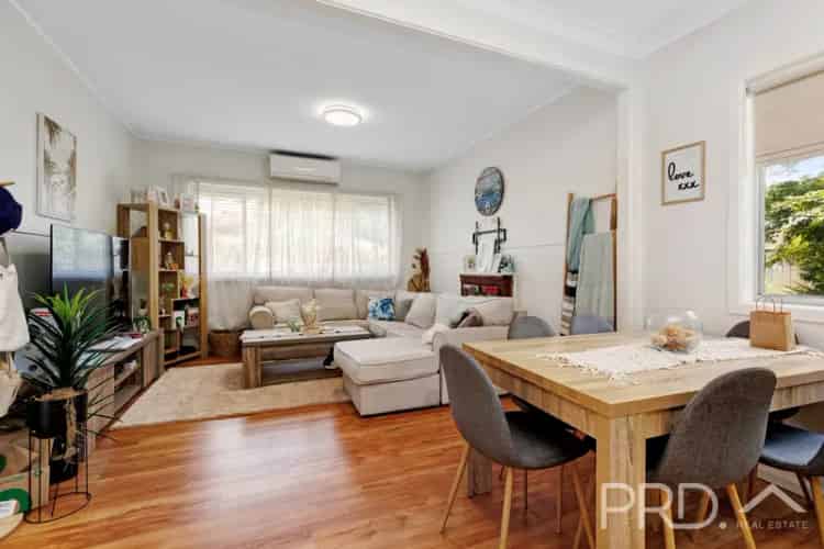 FAMILY HOME IN THE HEART OF TOWN