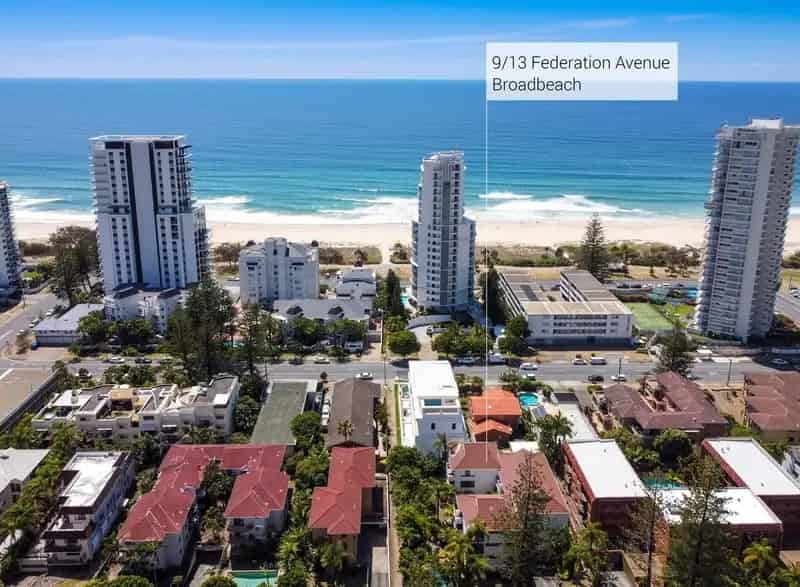 Rent 2 Bed Apartment in Broadbeach with Pool and Balcony
