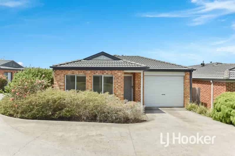 House For Rent , 6, Telford Circuit, Drouin, Victoria