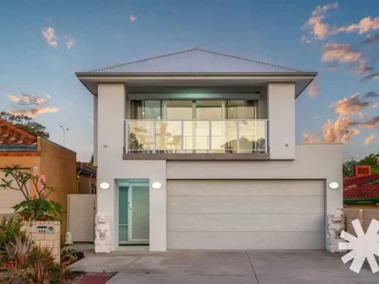 House For Sale in City of Melville, Western Australia