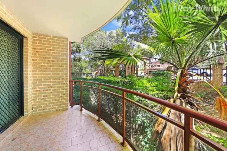 2 Bedroom 196m² Sydney Apartment - Newly Renovated