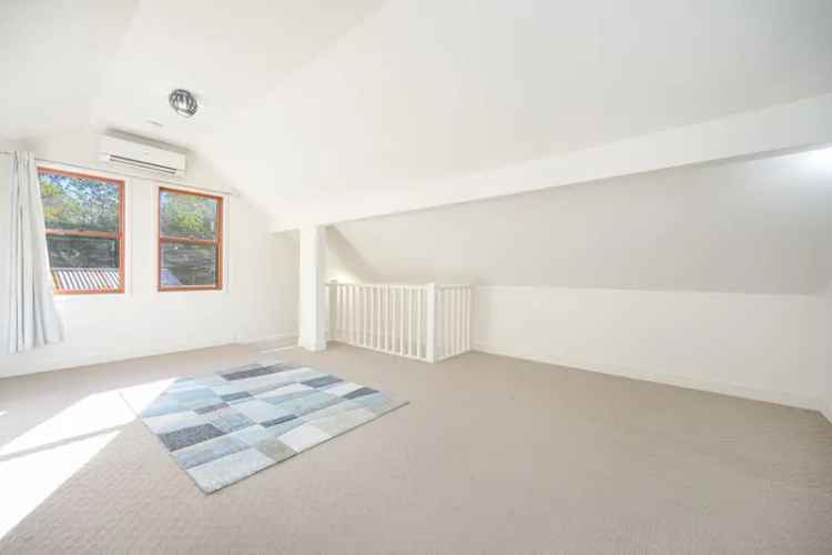 Turramurra Studio Apartment For Lease - Near Train Station