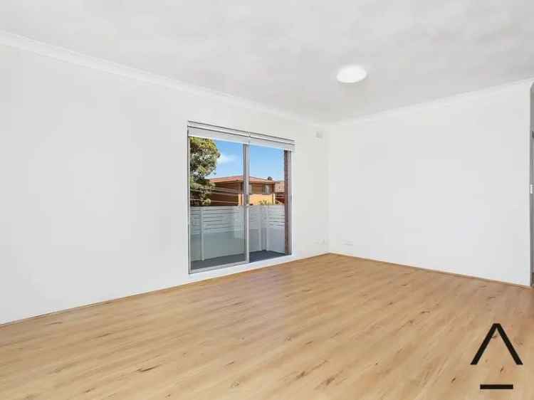 2 Bedroom Apartment Randwick NSW Modern Renovated Apartment Near UNSW