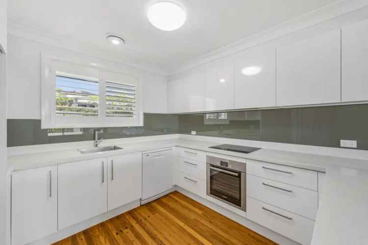 Bellevue Hill Charmer with Ripper Views & Expanse of Backyard Parking