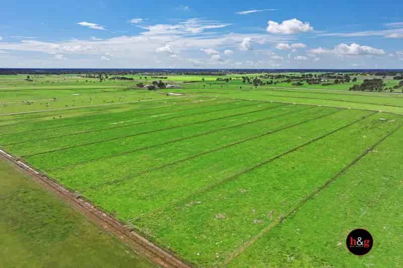 Buy rural property in convenient location with impressive irrigation system
