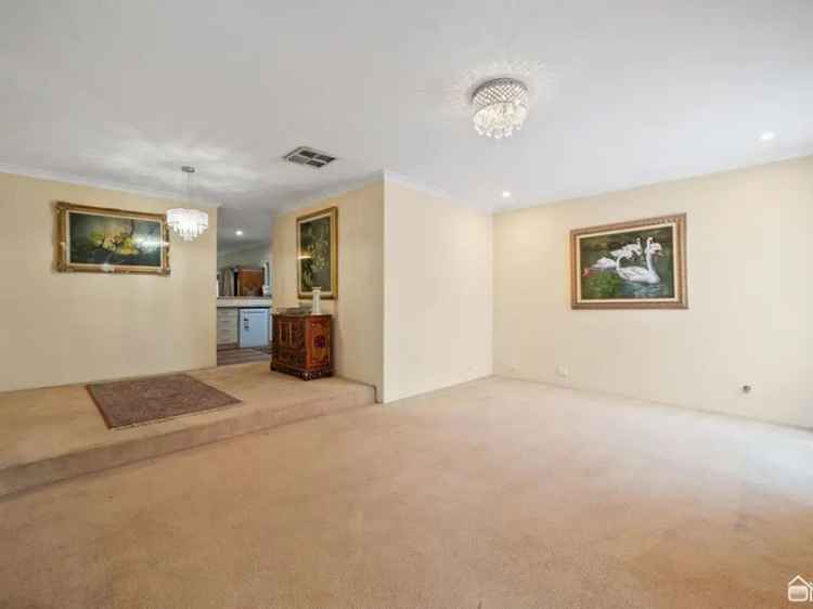 House For Sale in City of Gosnells, Western Australia