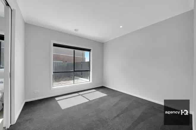 House For Rent , 12, Lena Crescent, Melbourne, Victoria