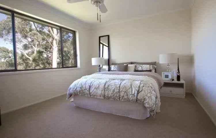 Rent villas or serviced apartments in Belrose with stunning features