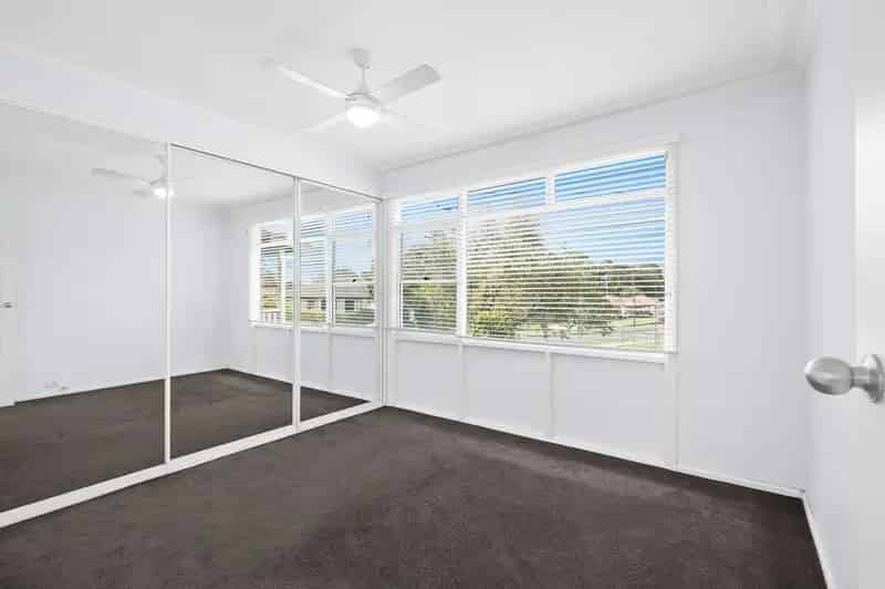 Real Estate For Lease - 77 Parkside Drive - Dapto , NSW