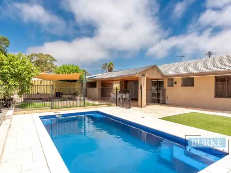 5 Bedroom Family Home South Padbury - Pool, Alfresco, 3 Living Areas