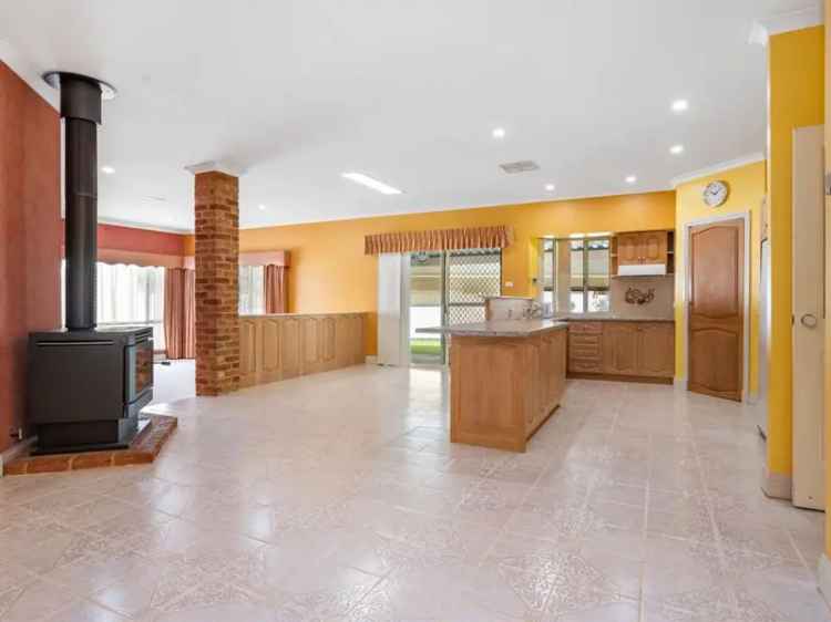 House For Sale in Boulder, Western Australia