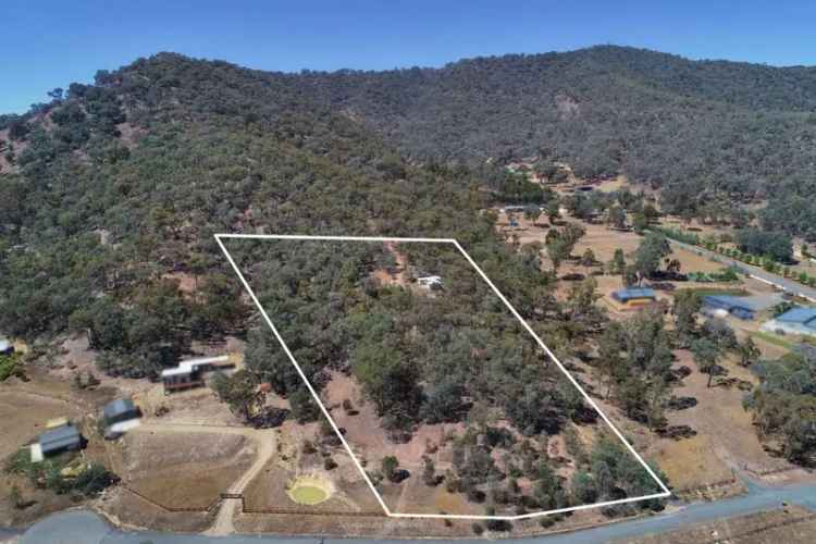 4.94 Acres Near Fraser National Park Lake Eildon