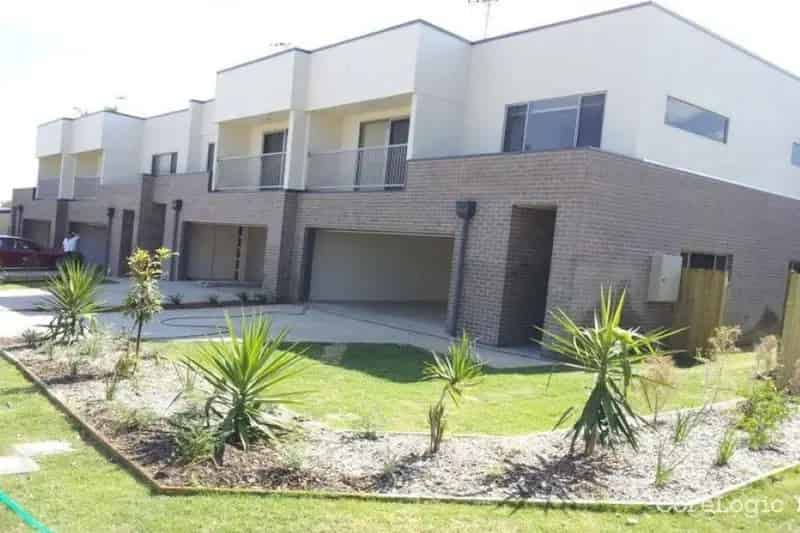 1/1 Leslie Drive, Moranbah QLD 4744 - Townhouse For Sale