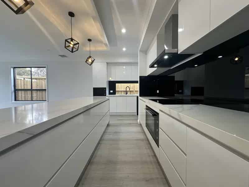 New Luxury Home, 2 Master Bedrooms