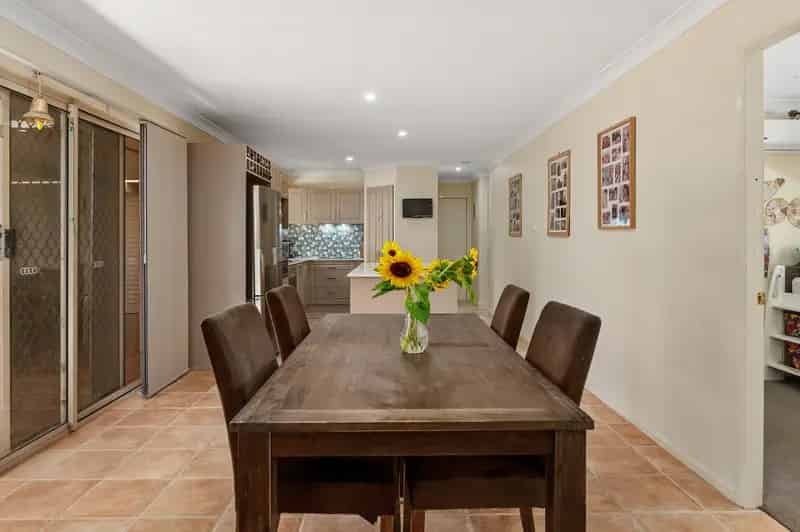 Real Estate For Lease - 50 Aberglasslyn Road - Rutherford , NSW