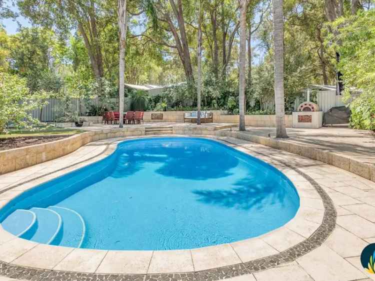 5-Bedroom Family Home with Pool and Extensive Outdoor Entertaining Areas