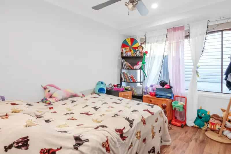 4 rooms house of 302 m² in Sydney