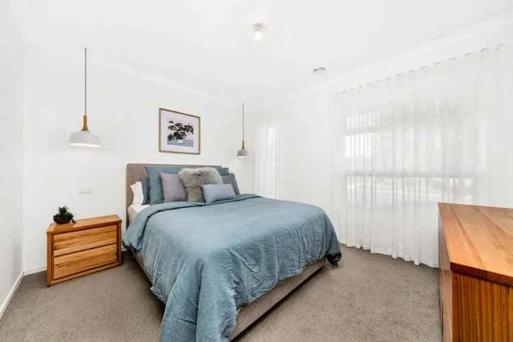 Spacious 4-Bedroom Family Home in Mernda with Modern Amenities