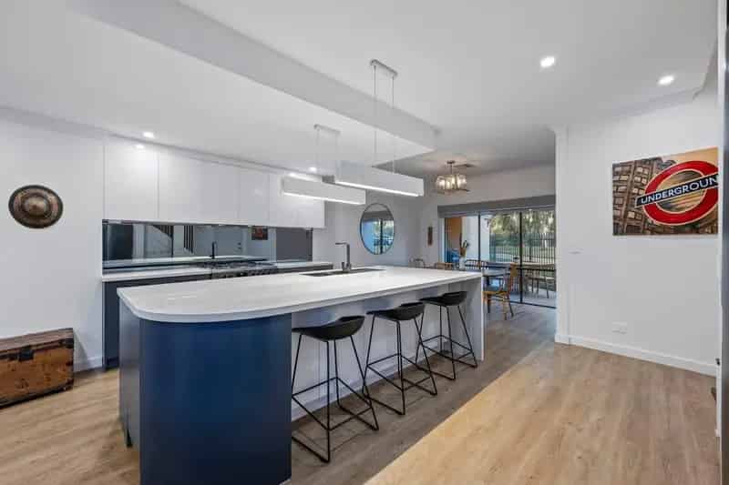 A Modern Sanctuary with Parkland Views - Where Style Meets Serenity