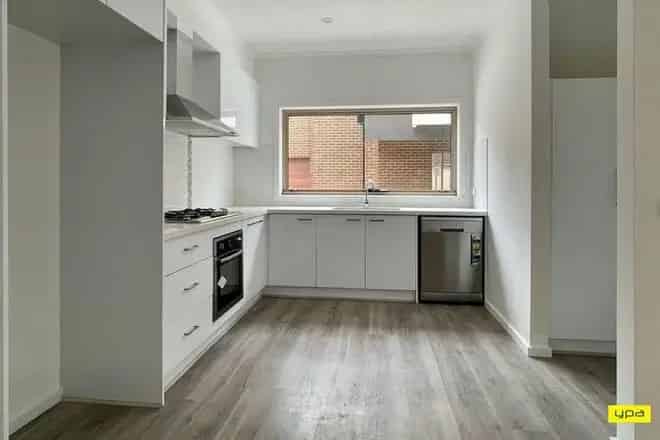 House For Rent , 14, Jaffna Place, Melbourne, Victoria