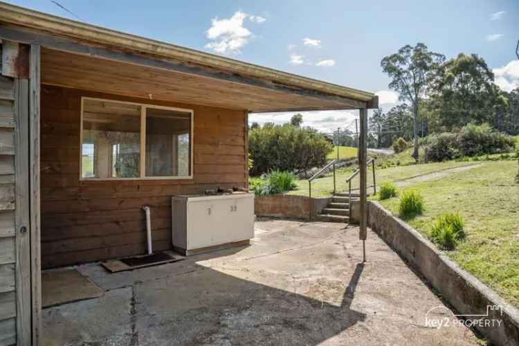  For Sale in Lilydale, Tasmania