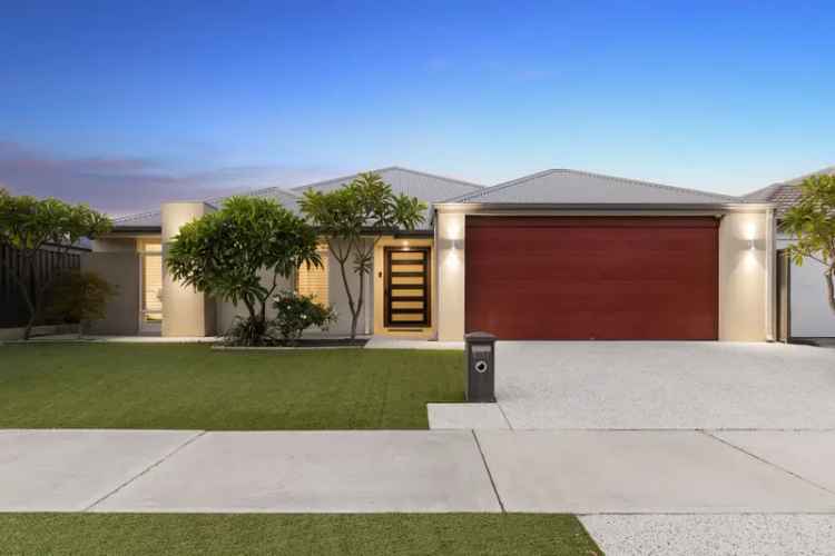 Luxury Buy House in Darling Downs with Stunning Features