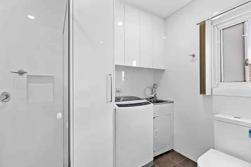 Brand New Granny Flat - Furnished & All Utilities Included
