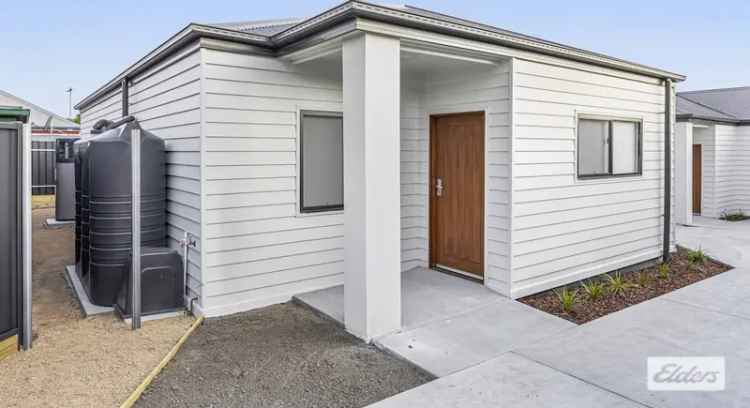 Modern Ararat Retreat - Airbnb Investment or Stylish Home