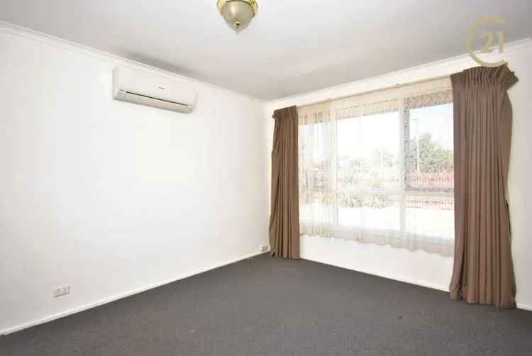 1 room house of 190 m² in Melbourne