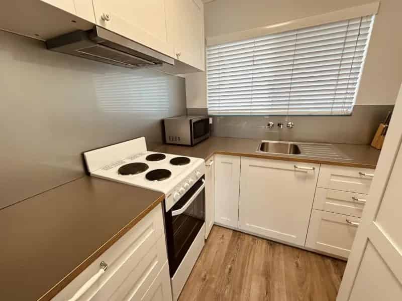 Furnished Unit In Ultra-Convenient Location