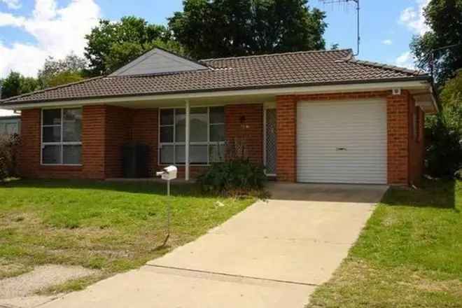 House For Rent in Bathurst, New South Wales