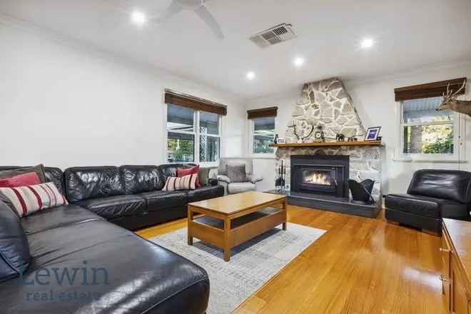 House For Sale in Melbourne, Victoria