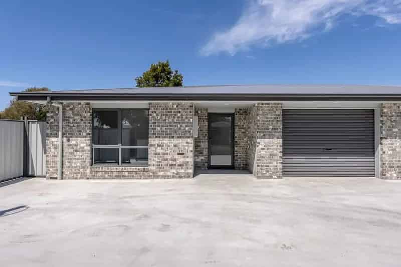 Buy Block of Units in Carrick with 3 Bedrooms and Modern Features