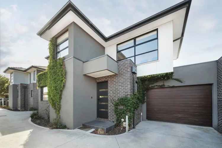 House For Sale in Melbourne, Victoria