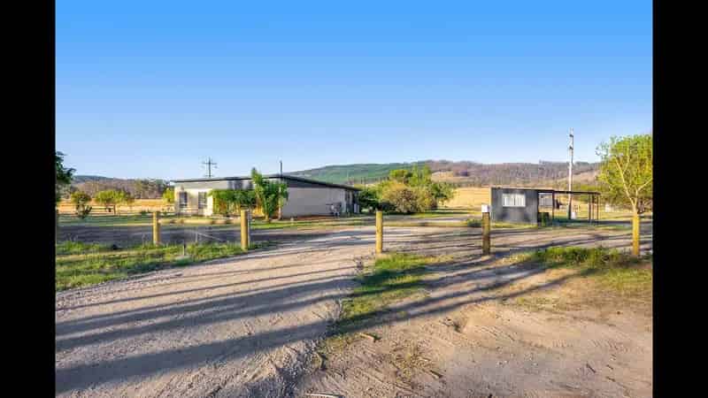 Rural property For Sale , 1002, Raglan - Elmhurst Road, Shire of Pyrenees, Victoria