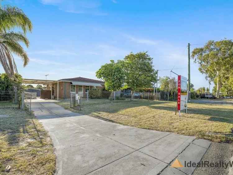 House For Sale in City of Canning, Western Australia