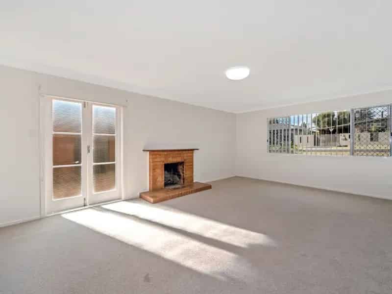 Large 4 Bedroom Home