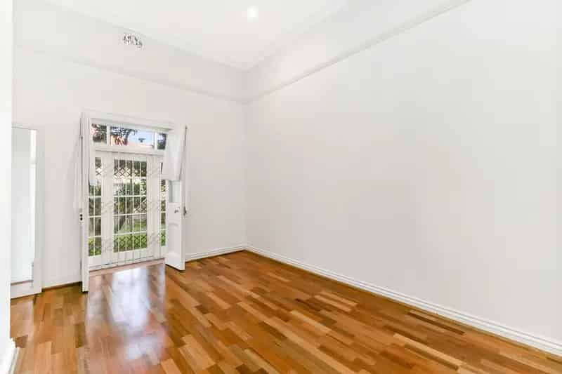 Real Estate For Lease - 1/17 Harrow Road - Stanmore , NSW