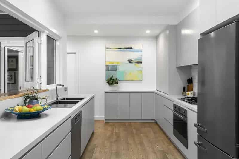 3 rooms house of 355 m² in Sydney