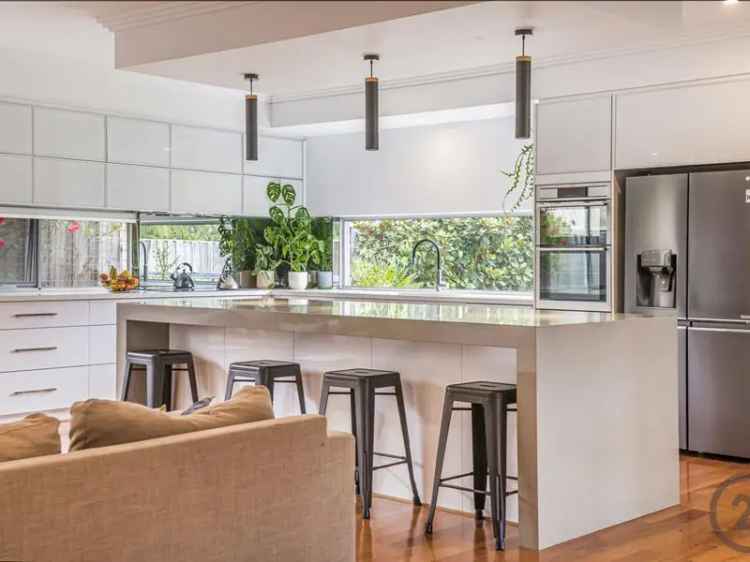 House For Sale in City of Mandurah, Western Australia