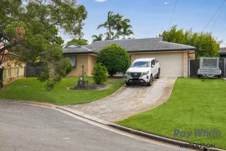 Sunnybank Hills Family Home - 3 Bed, 1 Bath, Single Garage