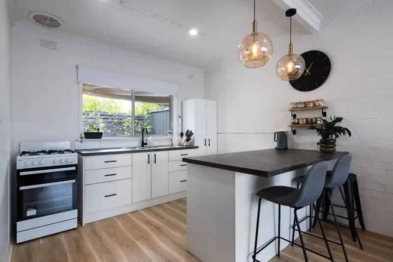 Neat, Light-Filled Unit Offering Easy, Connected Living