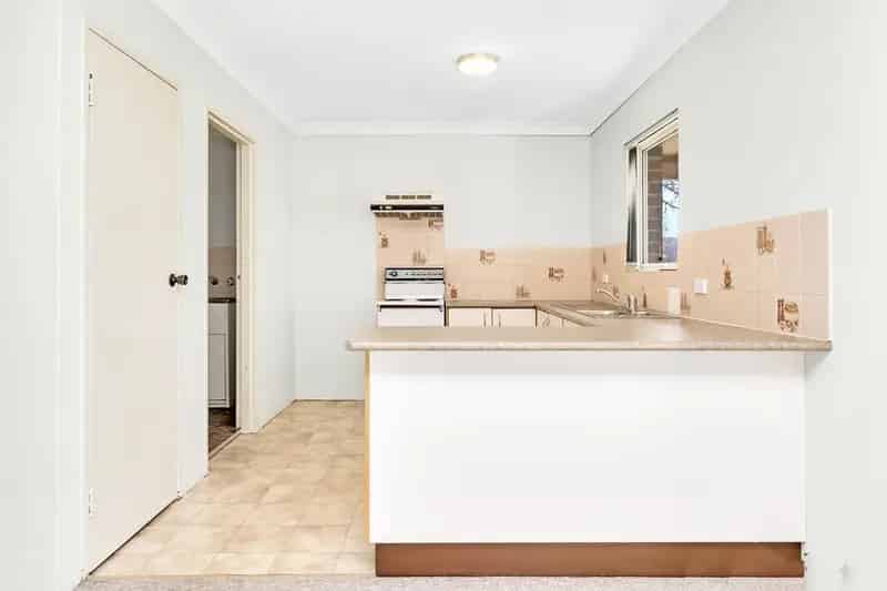 Real Estate For Lease - 2/16 Chapel Street - Richmond , NSW