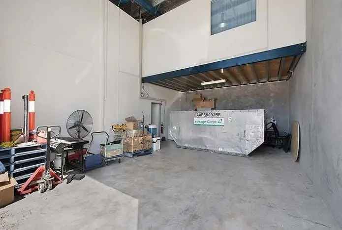 Hendra Office Warehouse For Lease 160sqm Plus 60sqm Warehouse